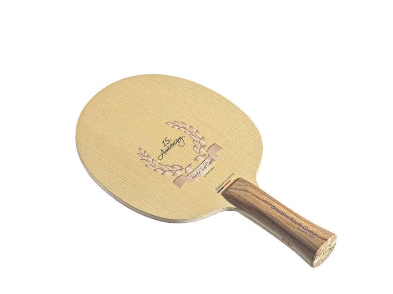 Holz Sensitive Touch Carbon by Martin Lodner