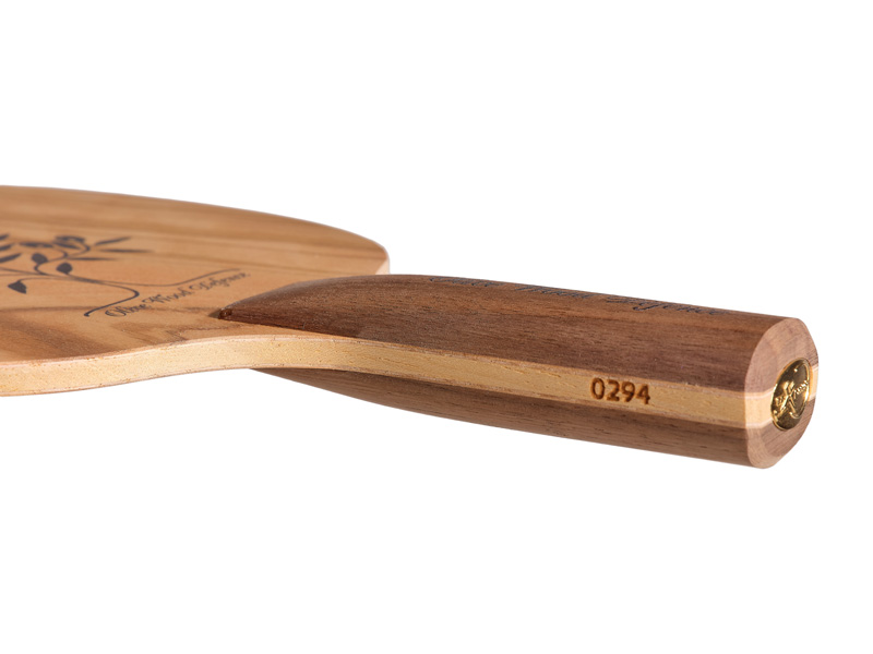 Holz Olive Wood Def by Martin Lodner